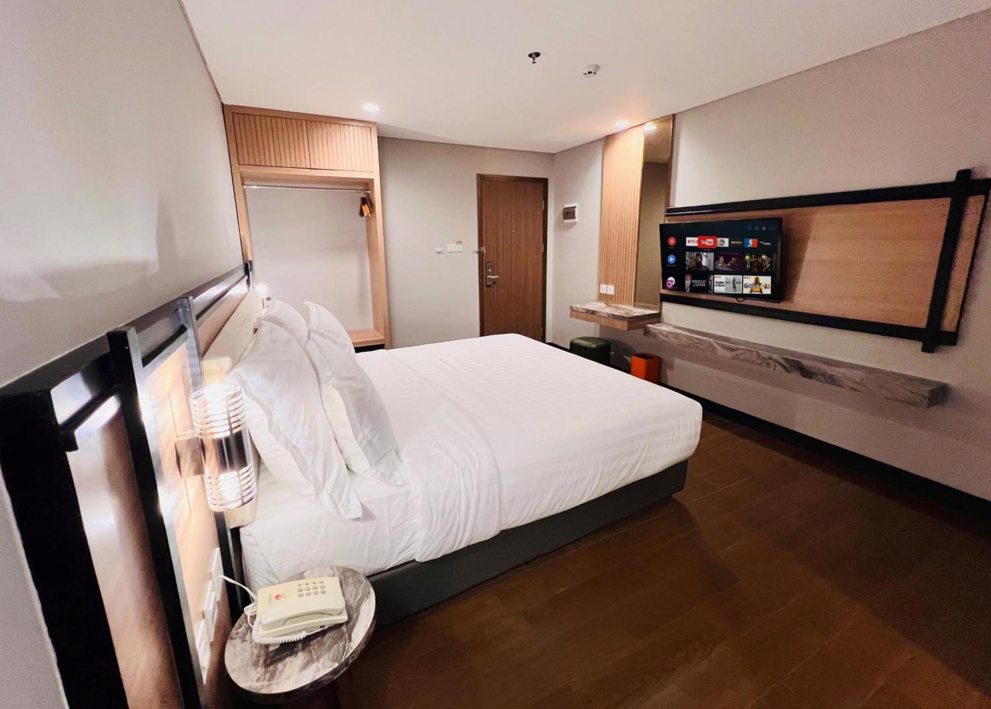D'Primahotel Airport Sultan Hasanuddin Makassar Sudiang Extérieur photo