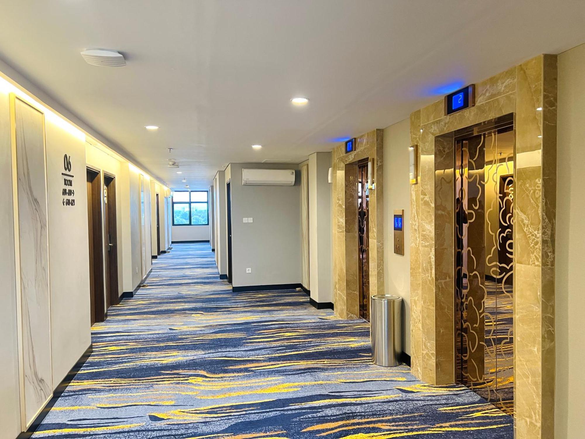 D'Primahotel Airport Sultan Hasanuddin Makassar Sudiang Extérieur photo